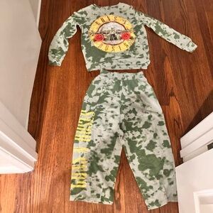Guns N' Roses Camouflage Sweatshirt and Pants Set
